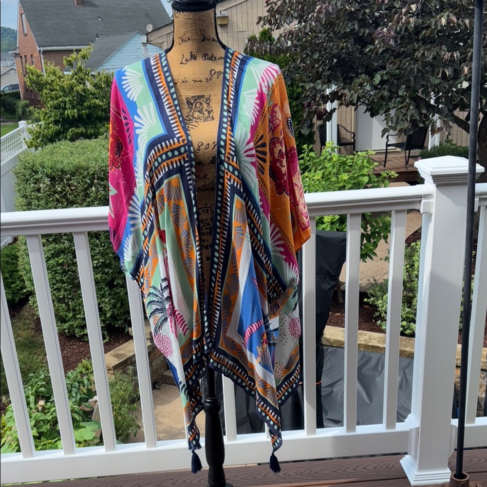 NWT Nine West Swimsuit Cover up